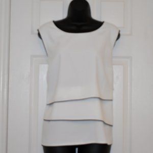 Sleeveless White with Black Details Top. L
